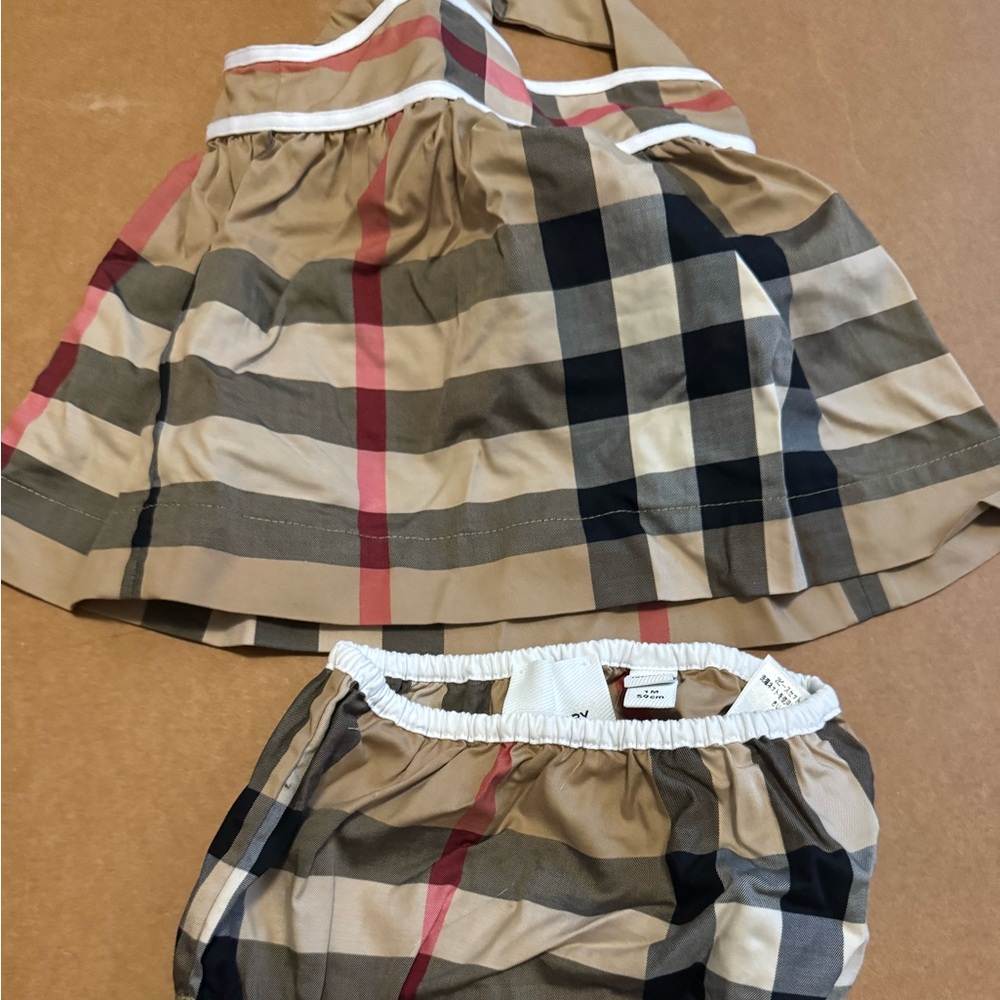 Burberry Beige and Black Patterned Dress With Bottom ( worn once )